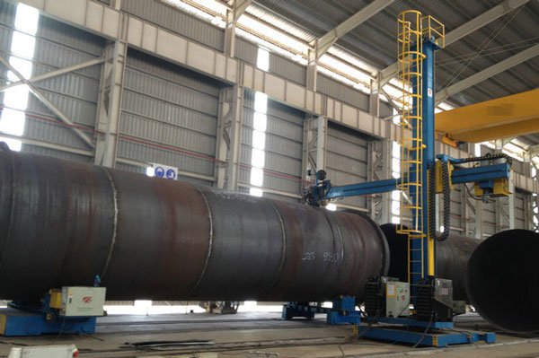 column and boom welding manipulator - wind tower production line