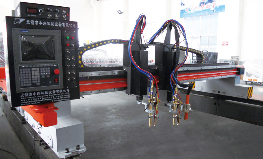 CNC-Plasma-Cutter-Laser-Cutter-for-7-35m-Metal-Sheet-Processing3.jpg